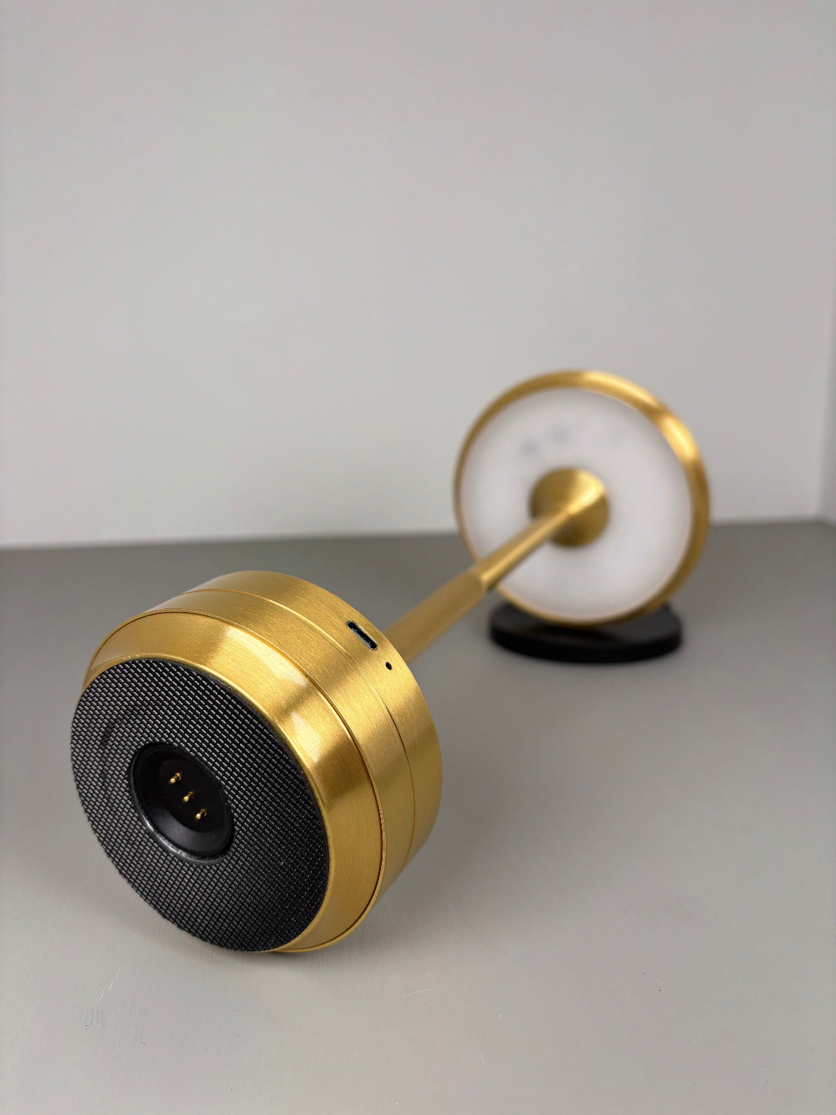 LED-Tischleuchte, gold, Akku, dimmbar
