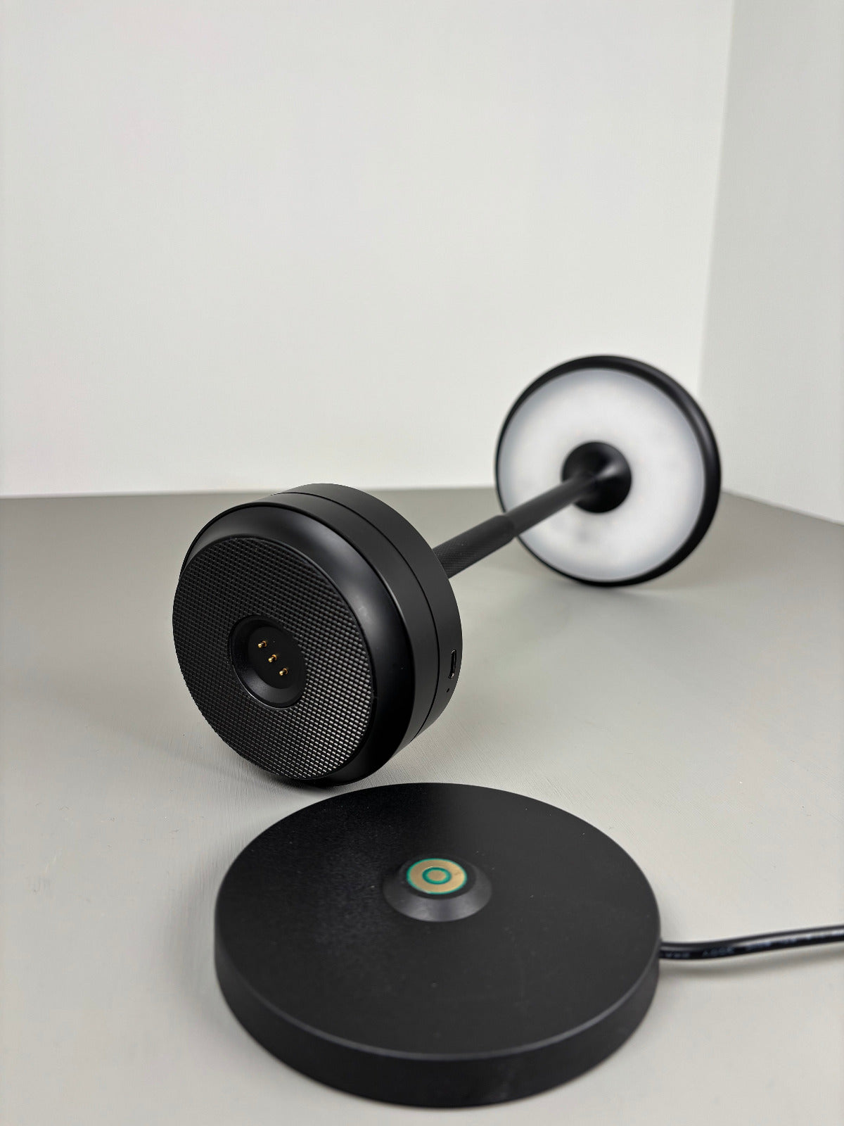 LED-Tischleuchte, schwarz, Akku, dimmbar