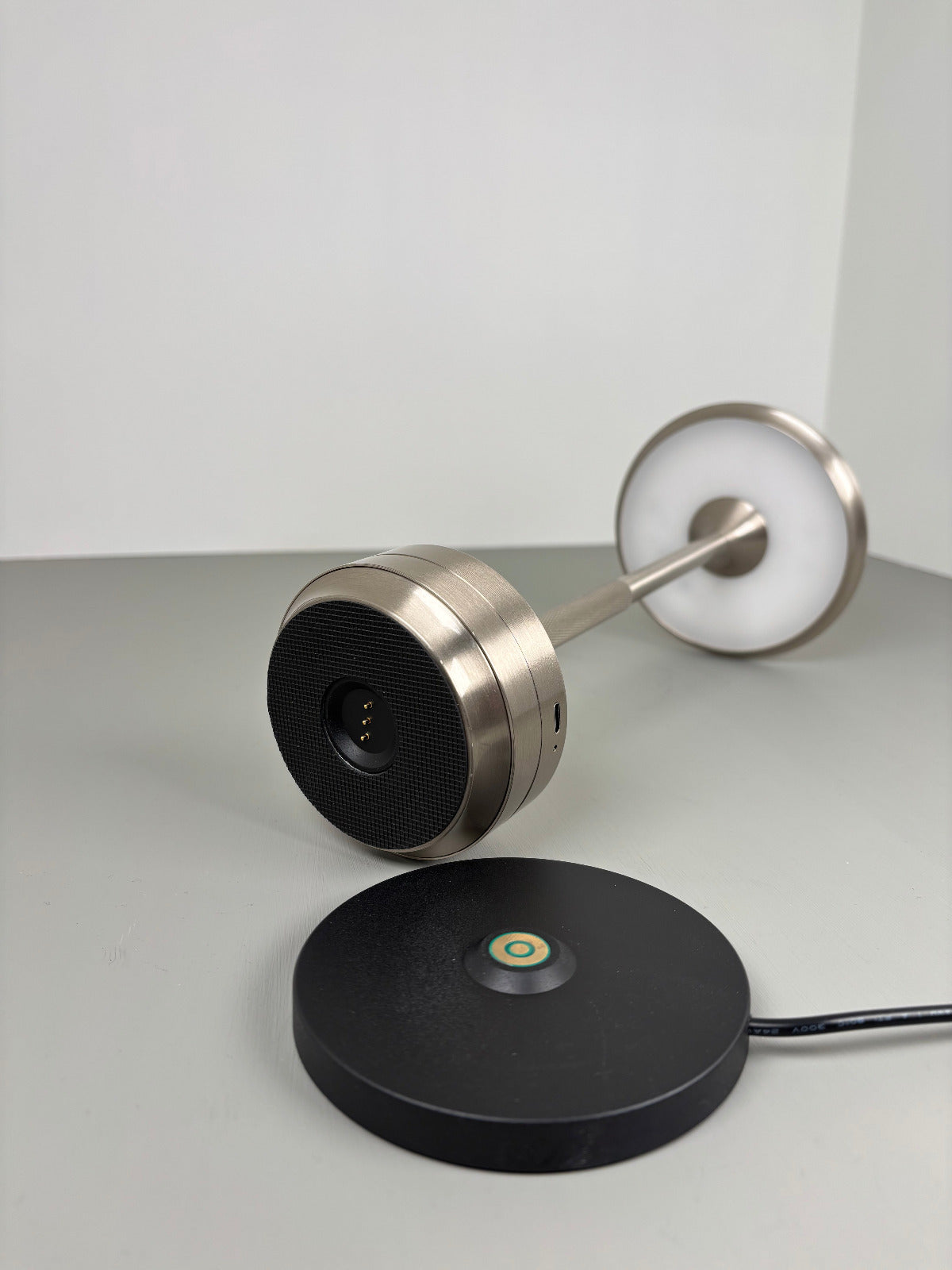 LED-Tischleuchte, silber, Akku, dimmbar