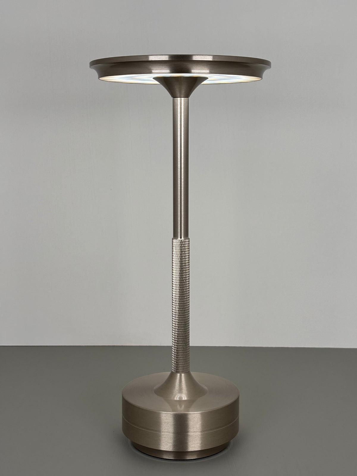 LED-Tischleuchte, silber, Akku, dimmbar