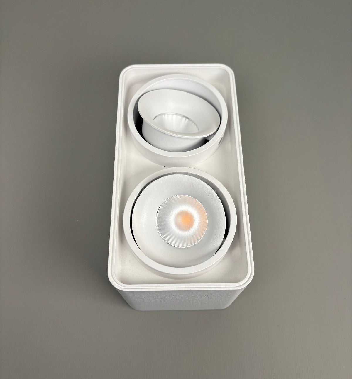 LED-Deckenstrahler, weiß, 2flg. 16W, beweglich