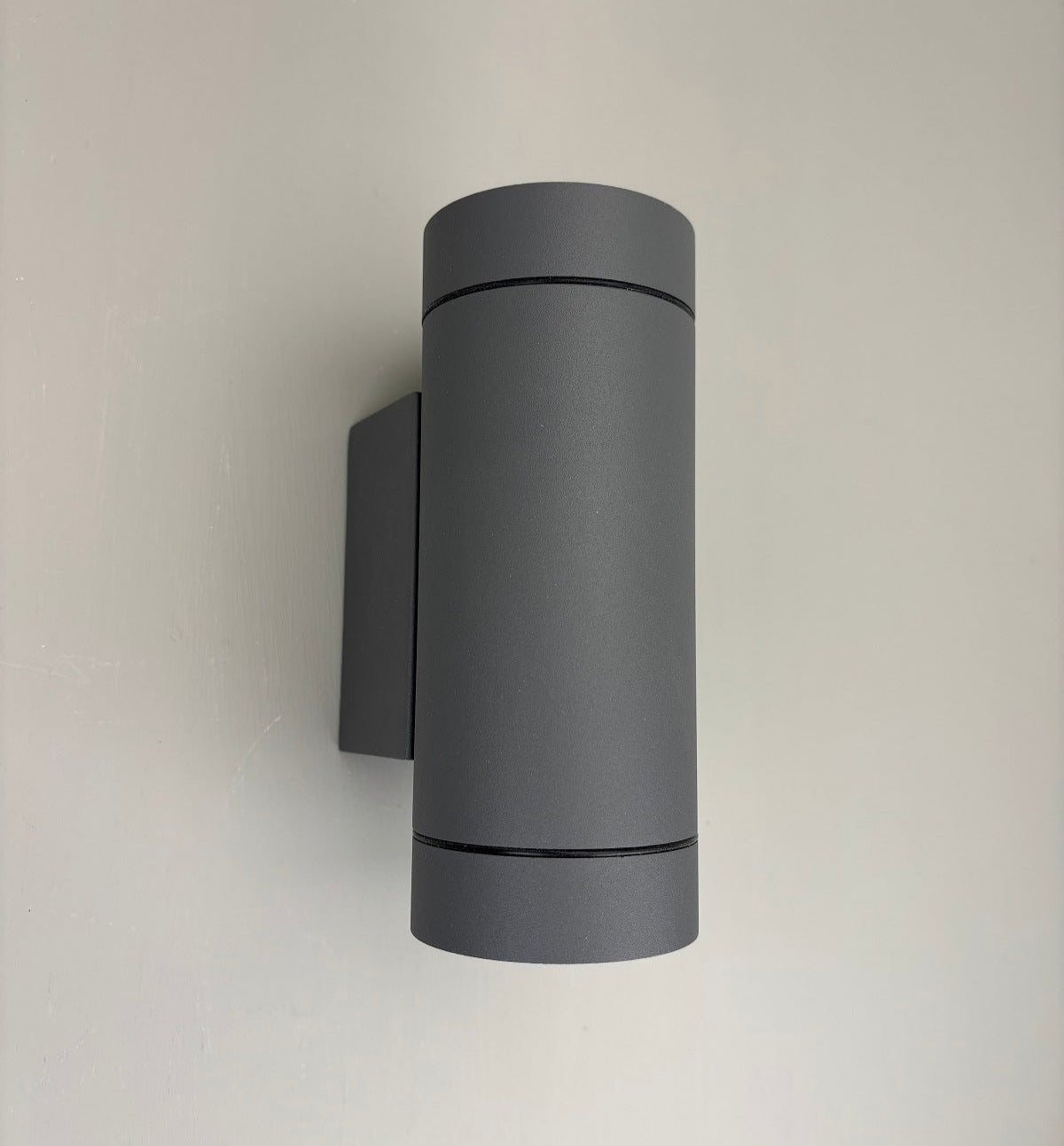 Außenwandleuchte, grau, 2flg., GU10, IP54