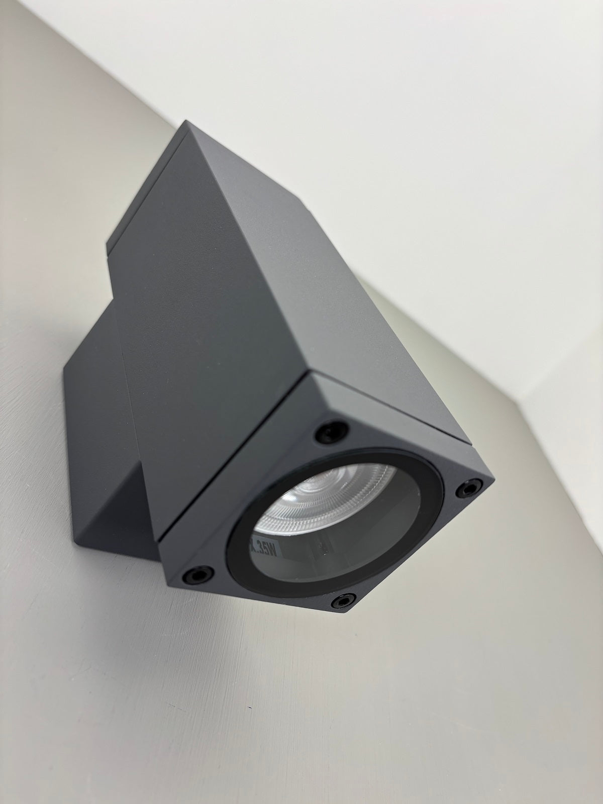 Außenwandleuchte, grau, 2flg., GU10, IP54