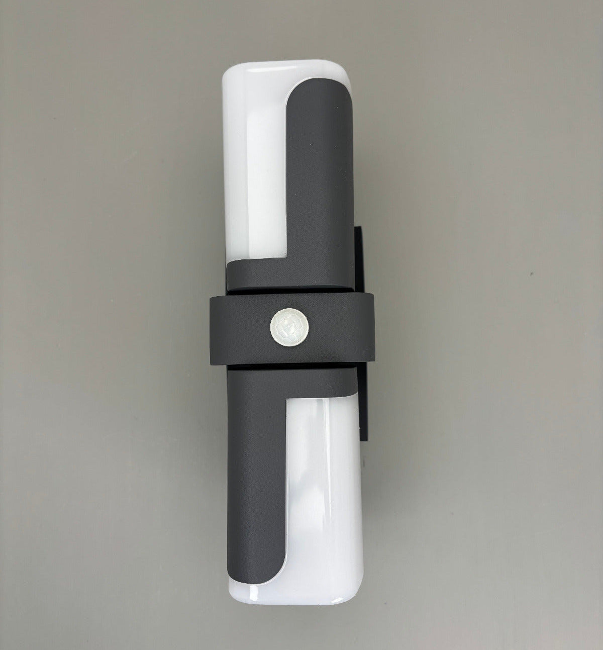Außenwandleuchte drehbar, grau, 2flg. 12.5W, Bewegungsmelder