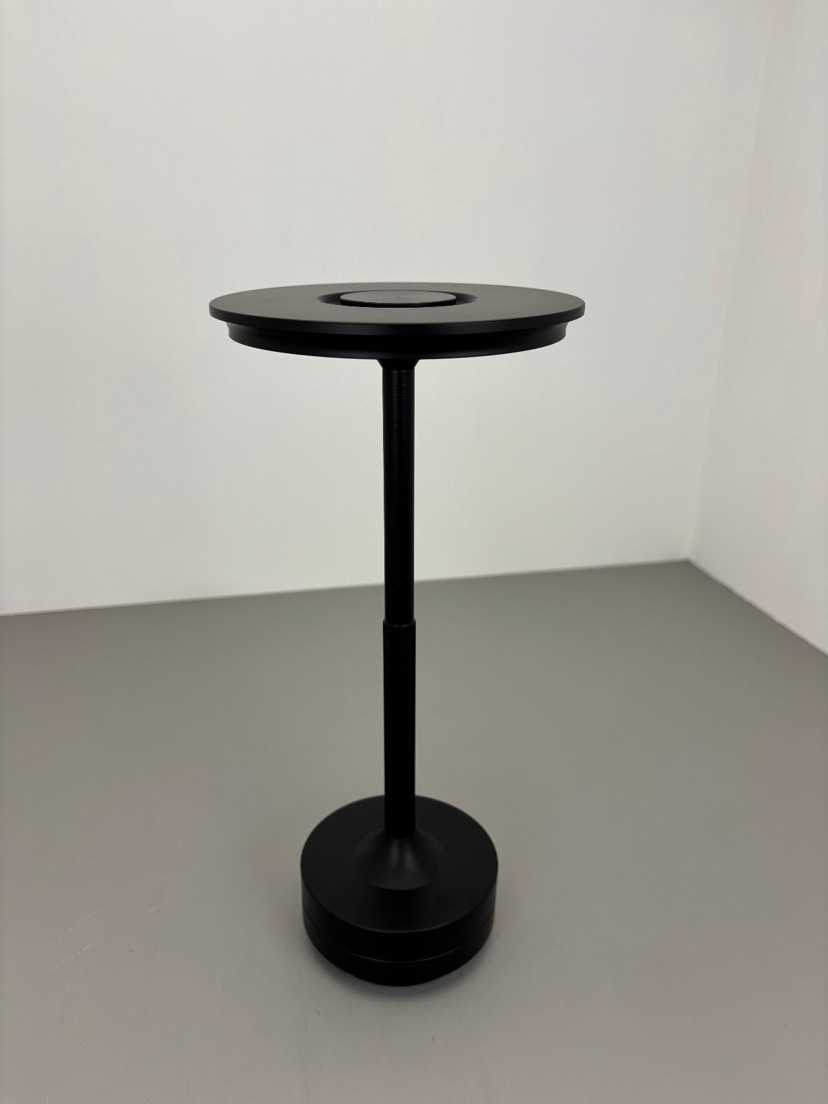 LED-Tischleuchte, schwarz, Akku, dimmbar