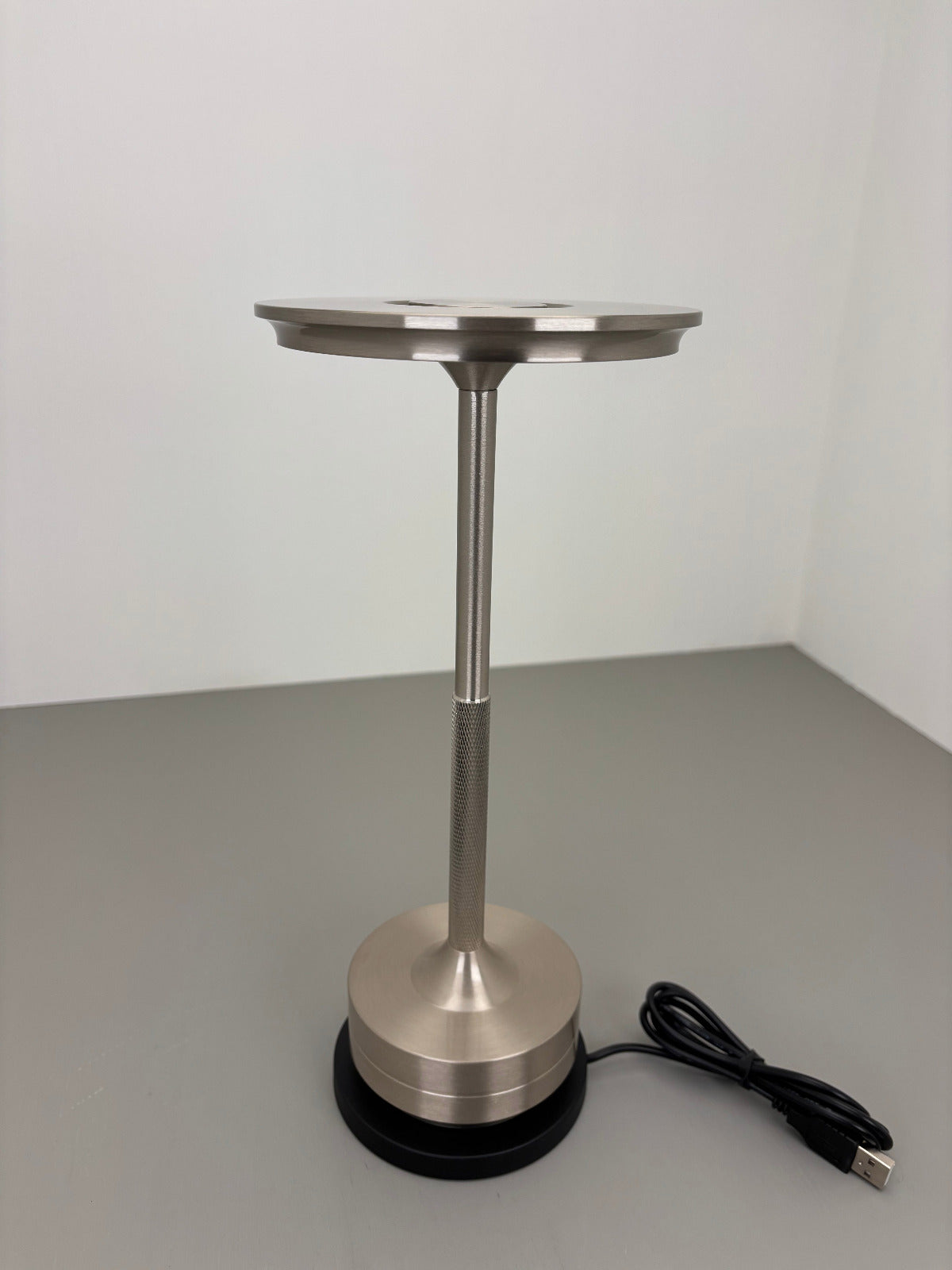 LED-Tischleuchte, silber, Akku, dimmbar