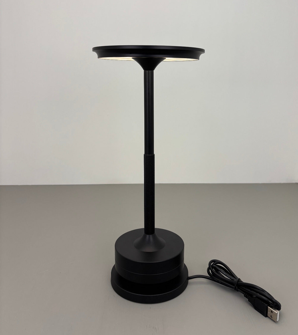 LED-Tischleuchte, schwarz, Akku, dimmbar