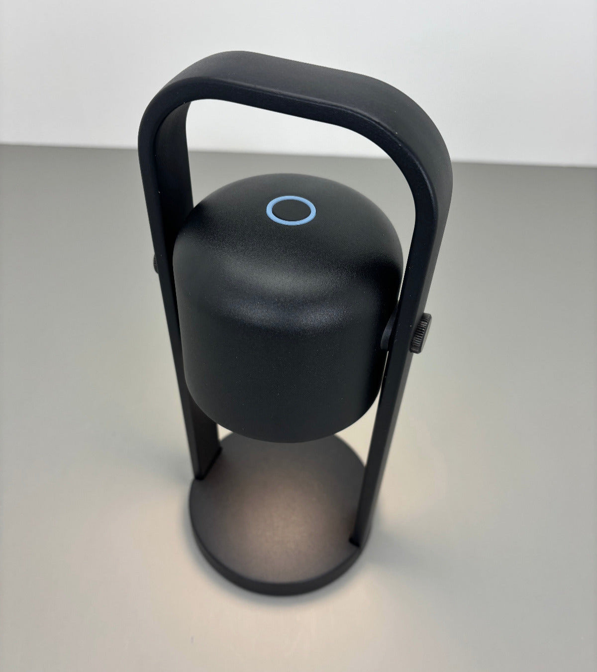 LED-Tischleuchte, grau/schwarz, Akku, dimmbar, IP54