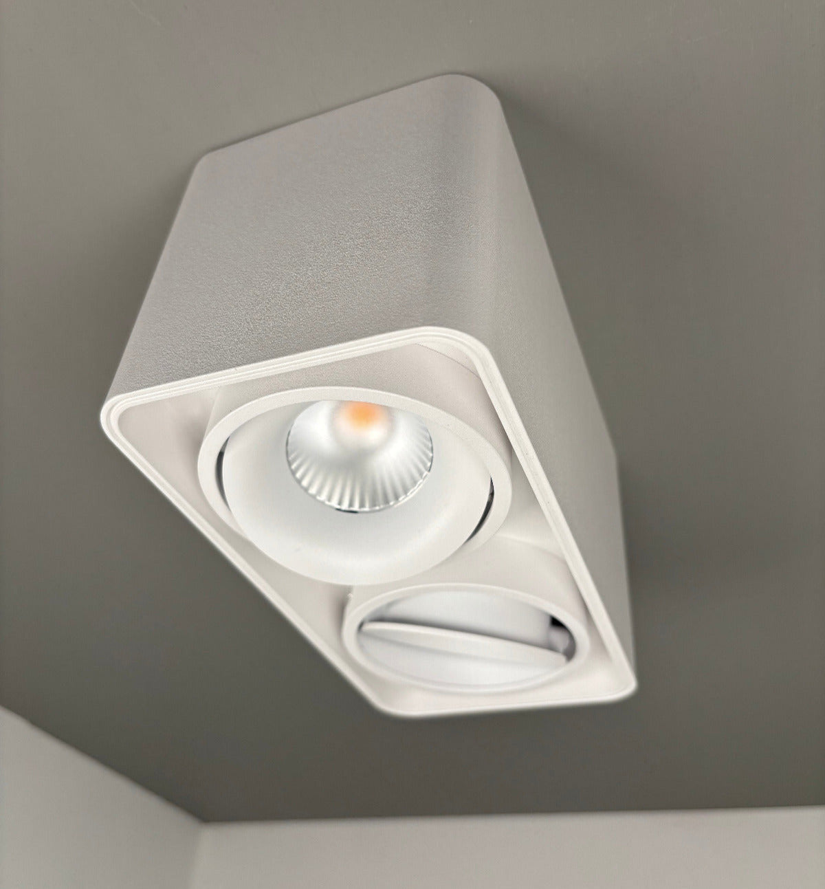 LED-Deckenstrahler, weiß, 2flg. 16W, beweglich