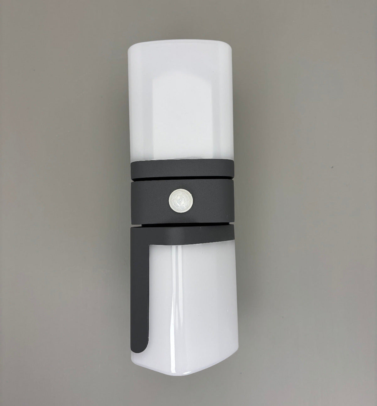 Außenwandleuchte drehbar, grau, 2flg. 12.5W, Bewegungsmelder